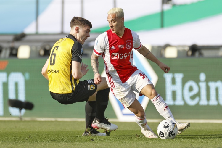 巴西00后边锋安东尼谈与拜仁传闻:我现在专注于奥运会