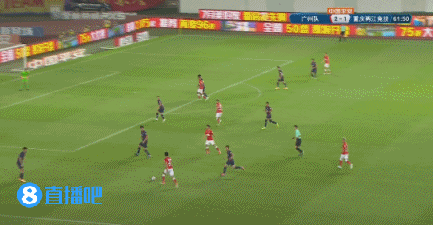 吴少聪传中,杨立瑜兜射入网,广州队3-1领先重庆!
