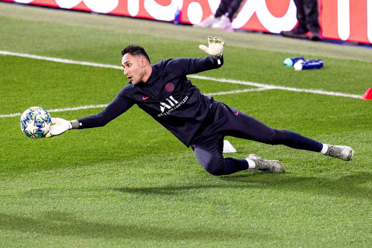 英媒：阿森纳夏窗希望补强门将，诸多球迷呼吁球队签下纳瓦斯