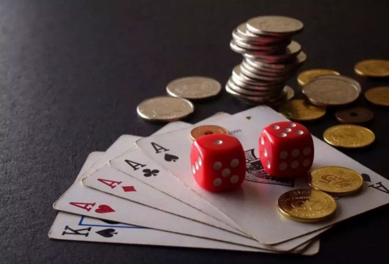 中国打击网络赌博软硬兼施 运营商避风头转移据点？