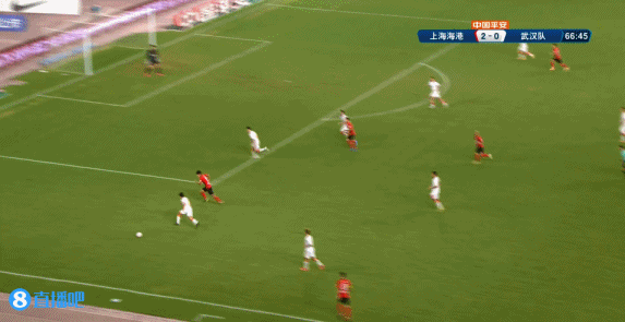 吕文君左路低平球传中，张华晨两名后卫间铲射破门