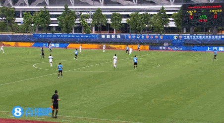 开场仅4分钟大连人后场失误送大礼,莫雷诺助攻巴索戈单刀破门