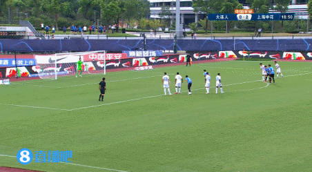孙世林送点，林良铭点球破门，大连人扳回一城暂1-2申花