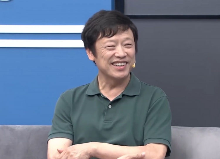 胡锡进:国足会达到日韩水平 球员工资太高 轰出去锻炼回来准行