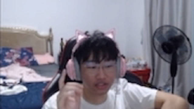 Ning怒斥德云色:脑残才会看他们,就是一群小丑在那