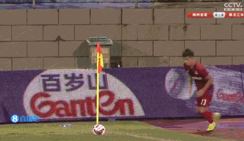 中甲-吉森1分钟闪击侯宇送礼埃沃洛传射 黑龙江冰城3-2梅州客家