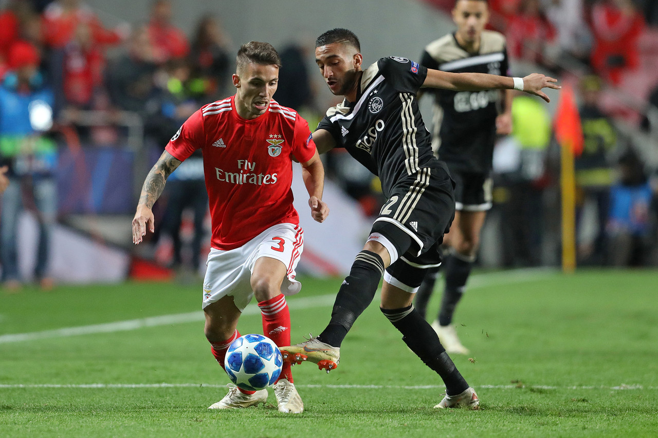 记者:曼城开启格里马尔多的转会谈判,本菲卡要价3000万欧