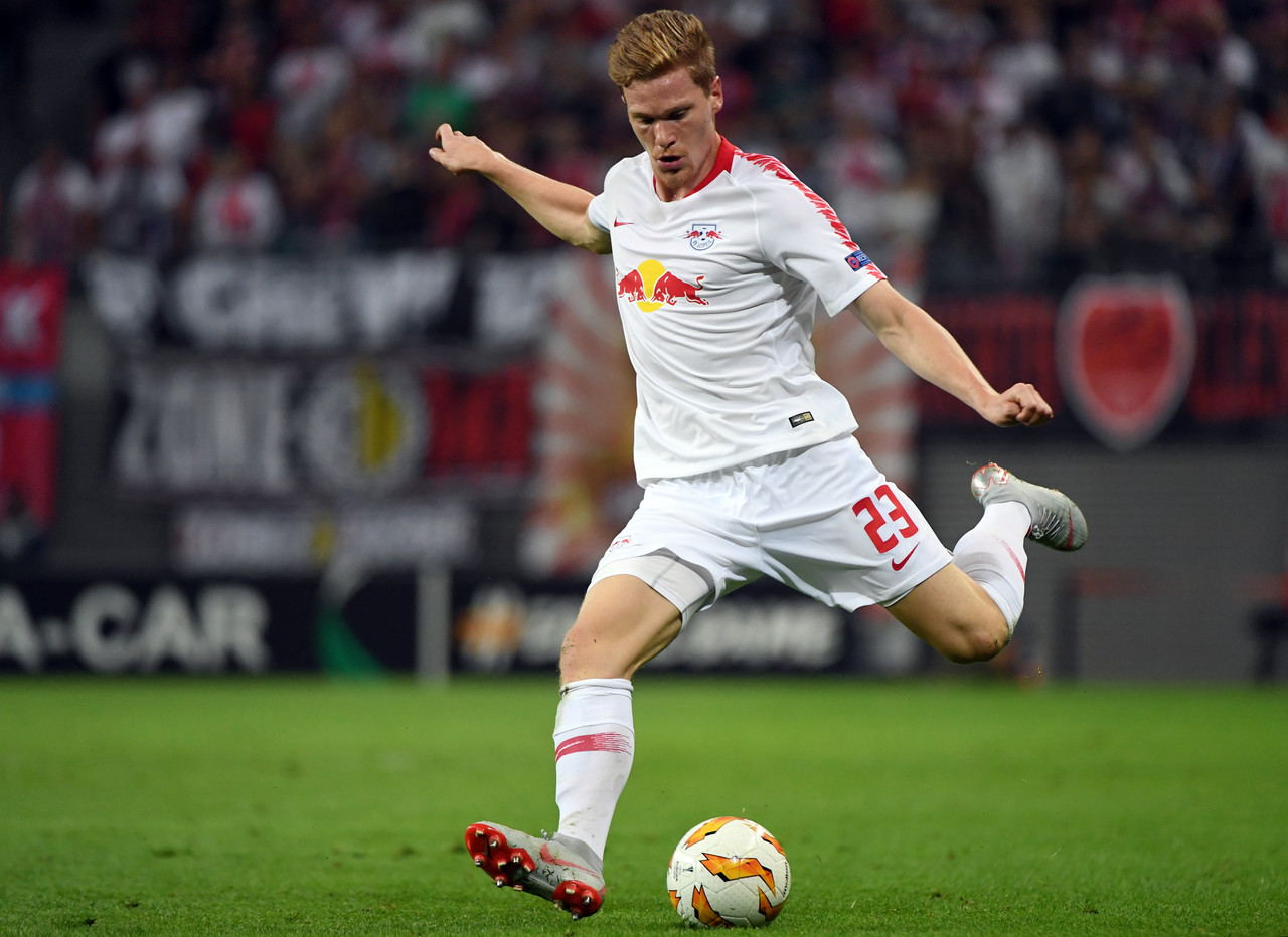 德媒：多特接近同莱比锡后卫哈尔斯滕伯格达成协议