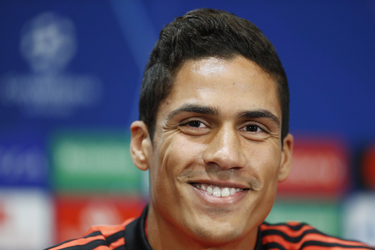 记者：曼联有信心周三官宣瓦拉内加盟，后者有望在揭幕战出场