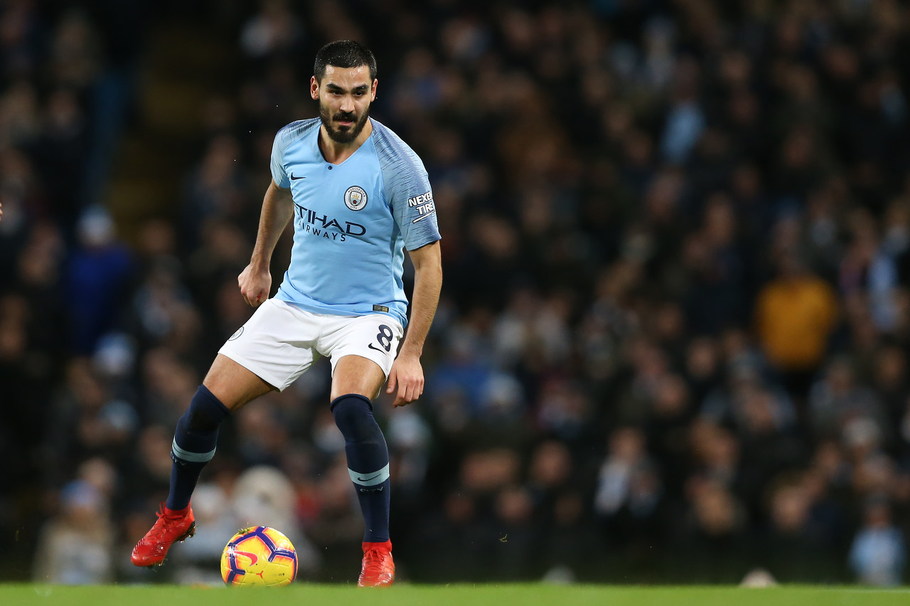 前曼城球员谈京多安:他踢球非常聪明,是曼城的巨大财富