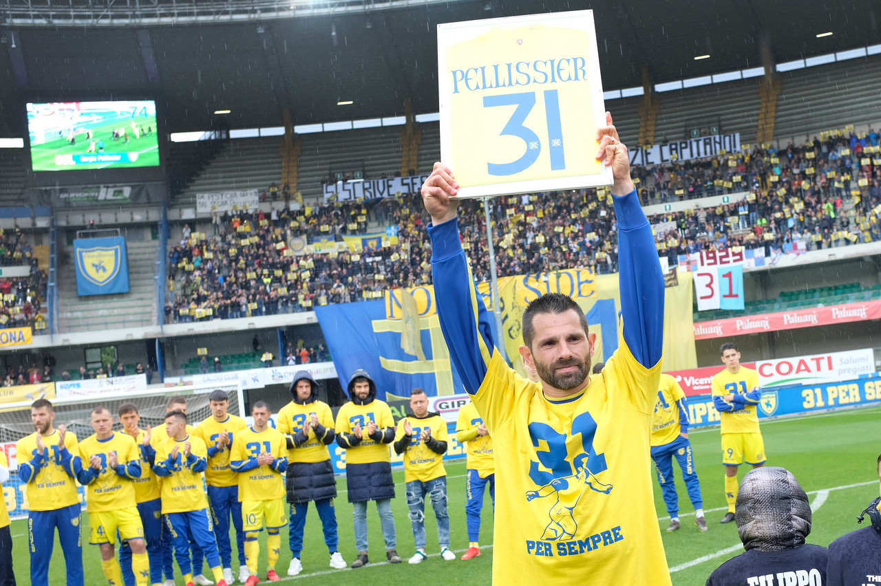 佩利西耶宣布重建切沃并得到足协承认:我不会放弃