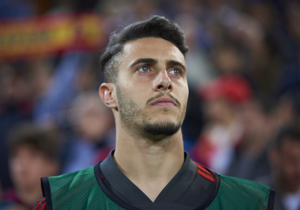 马竞官方：埃尔莫索赛前感到腹部剧痛，已送医检查