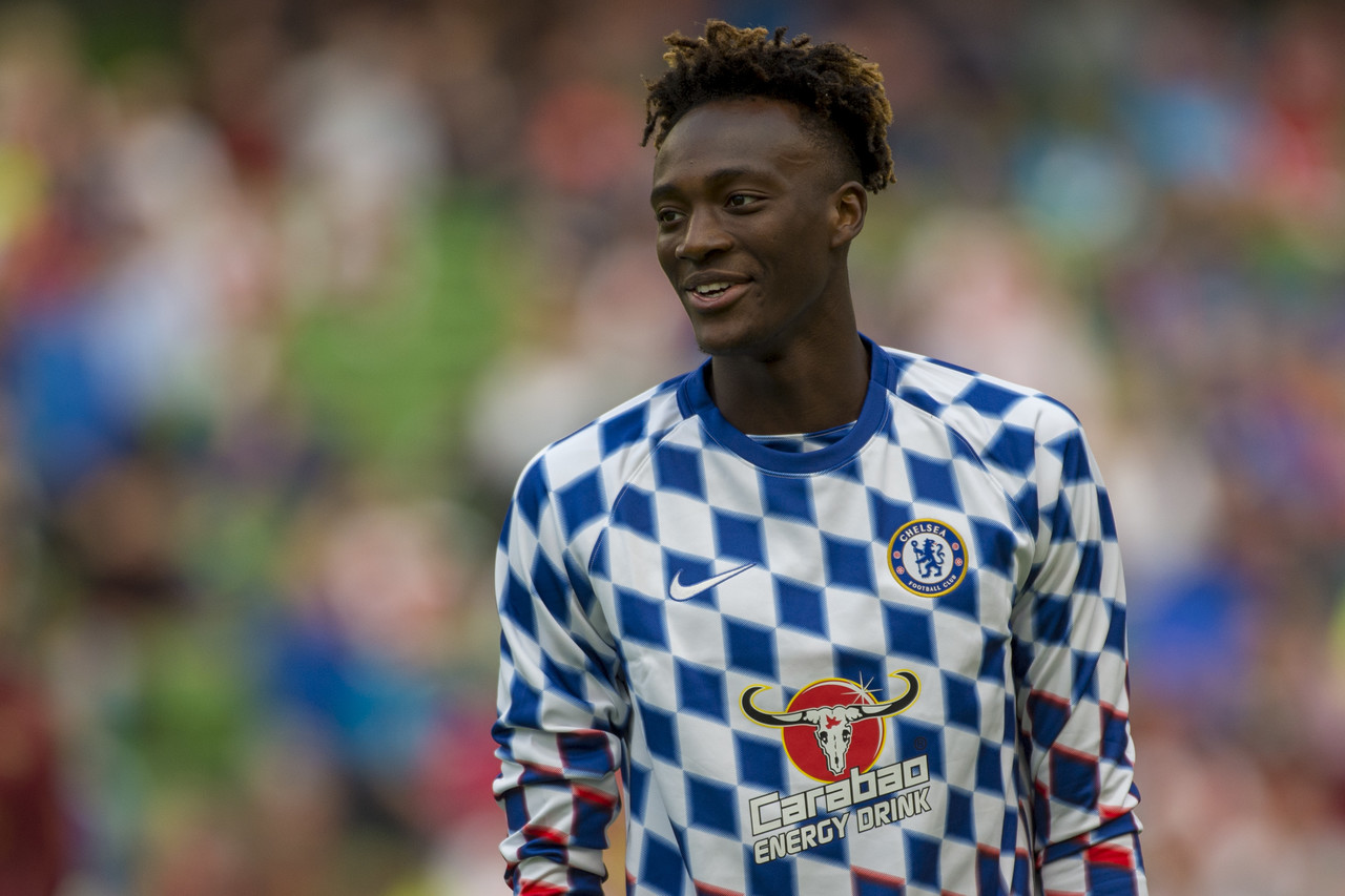 罗马诺：亚伯拉罕周日飞往罗马体检，转会费4000万欧元