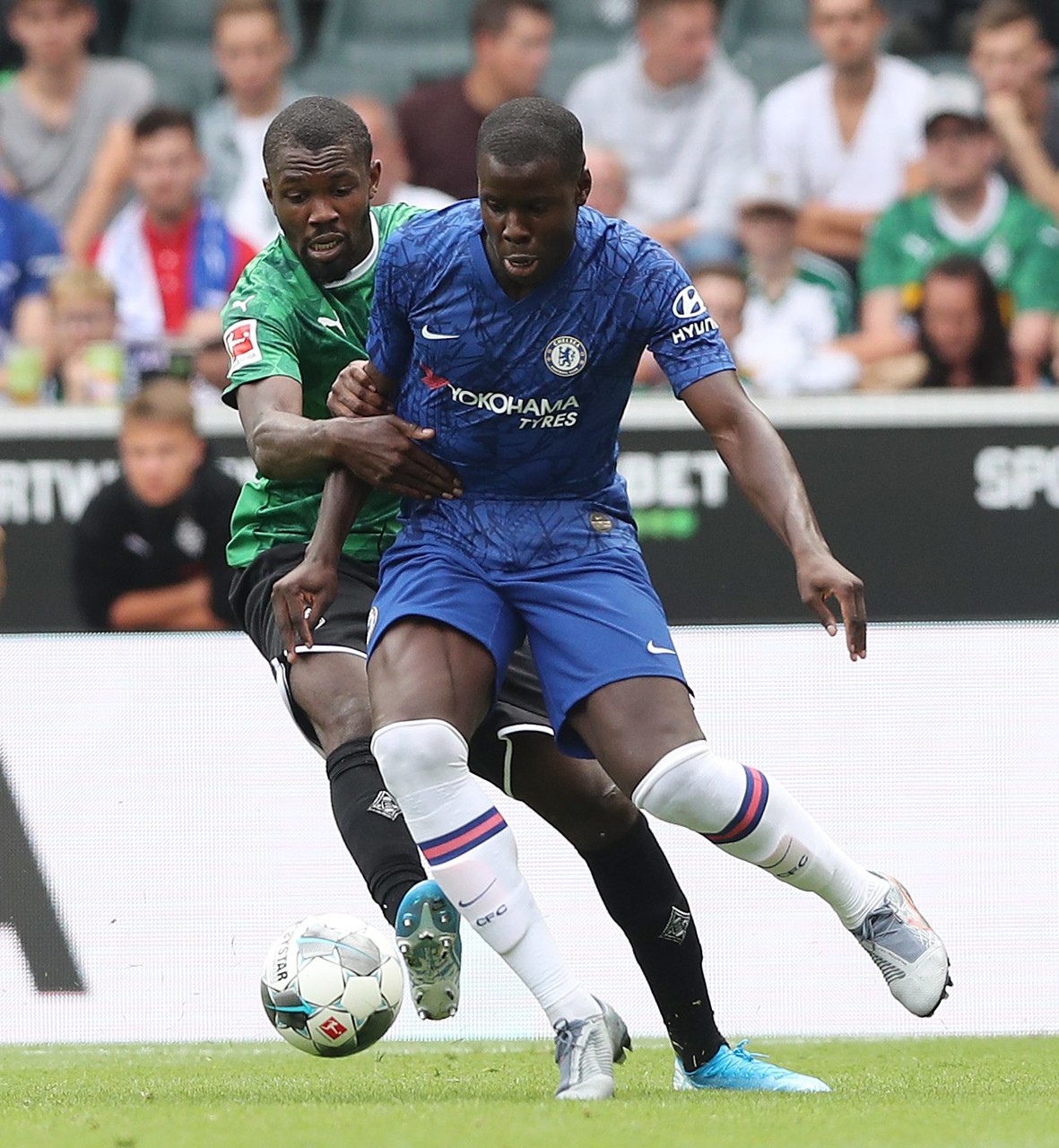 记者：英超多队有意祖马，塞维利亚也是一个下家选项