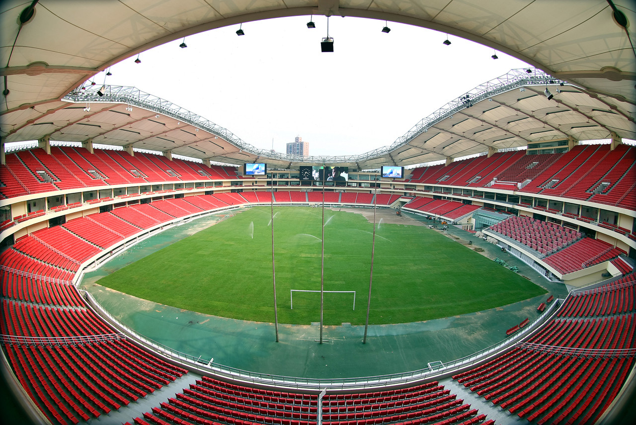 东体:虹口足球场发布公告暂停活动,可能是为12强赛让路