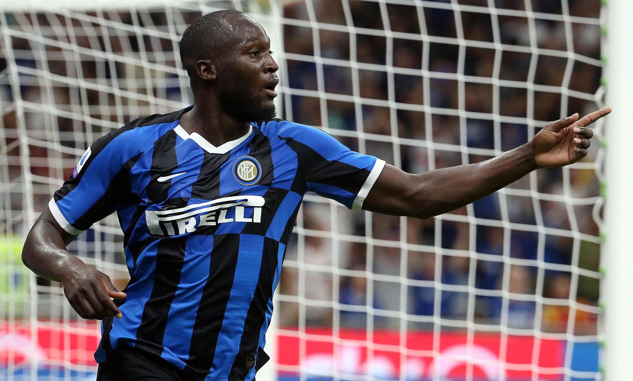 迪马：卢卡库与经纪人抵达尼斯，明天将在摩纳哥开会然后飞往伦敦