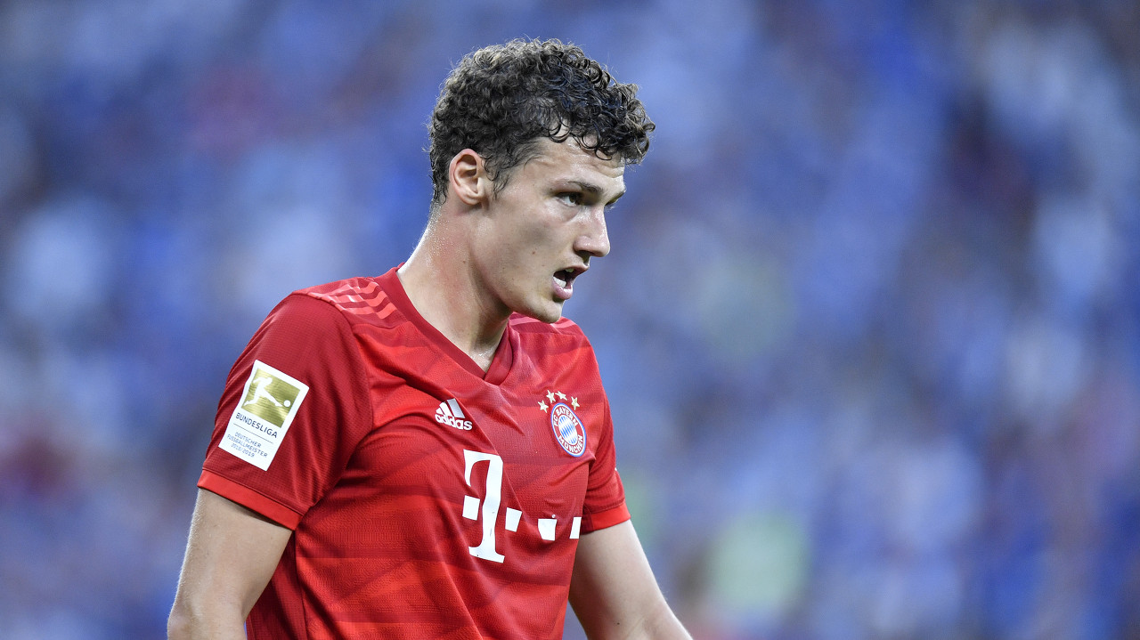 法尔克:尽管帕瓦尔受伤,但拜仁并不愿意花大价钱买右后卫