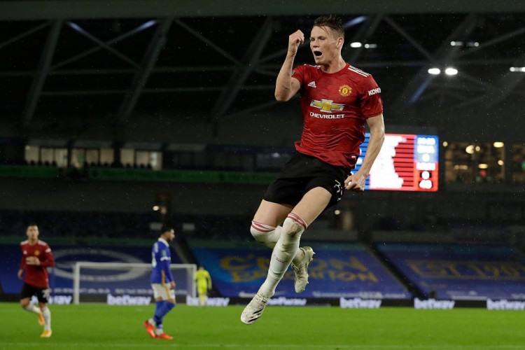 麦克托米奈：卢克-肖取得了很大进步 我们开了好头但不能得意忘形