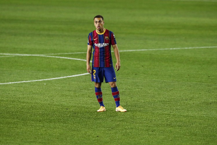 米体:弗洛伦齐是米兰右边后卫引援首选,德斯特只是备选