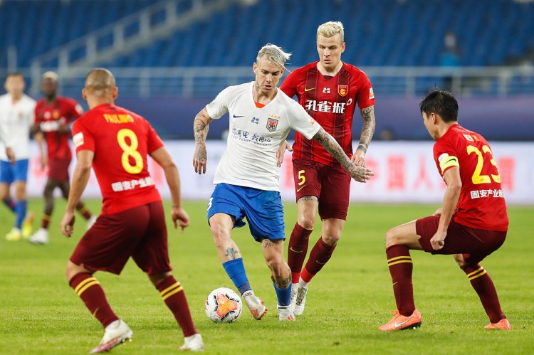 科林蒂安主席：很高兴格德斯愿意为我们效力，这是最重要的