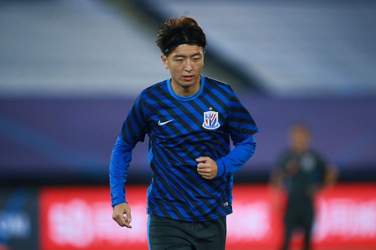 体坛：杨旭加盟申花后联赛0进球，上海德比绝平球被裁判吹掉