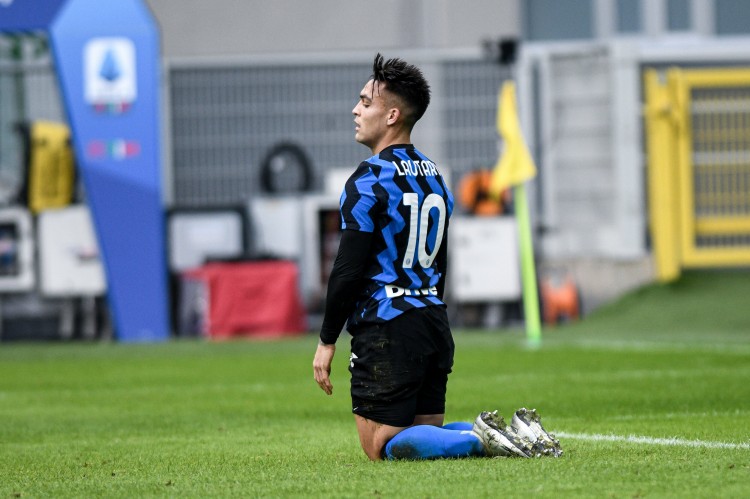 记者:国米无意出售劳塔罗,并拒绝马竞5000万欧的报价