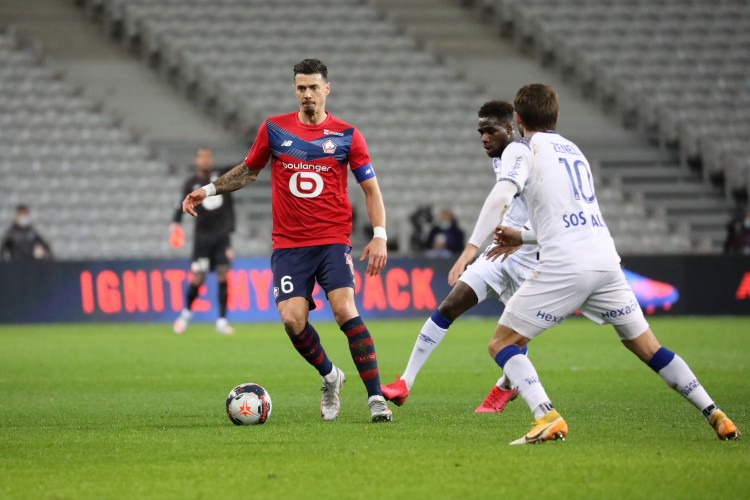 冯特：我天天发消息劝C罗加盟里尔，但他只回复我“哈哈哈”