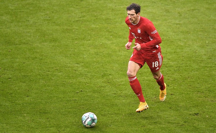 阿斯:皇马正在关注格雷茨卡的情况,希望明夏免签这名球员