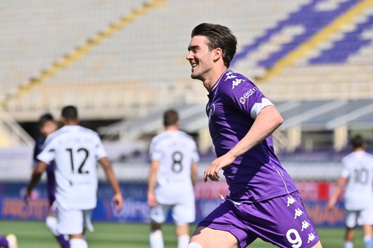 记者：弗拉霍维奇与曼城谈判进展迅速，双方正在讨论个人条款