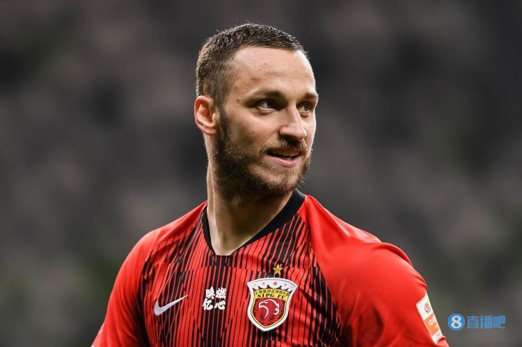 迪马济奥：阿瑙完成体检今天签约，博洛尼亚明天官宣他加盟