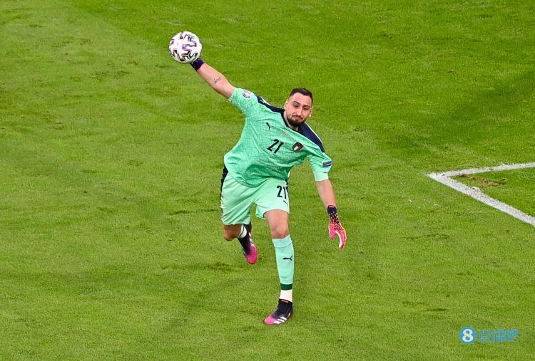 多纳鲁马:我永远是米兰球迷 职业生涯中的选择都由自己决定