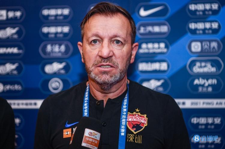 卡洛斯:卡尔德克依然无法上场 明天比赛和首回合交手完全不同