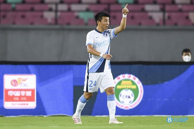 收获大连人处子球，陶强龙赛后发博：跌倒了，就要自己站起来