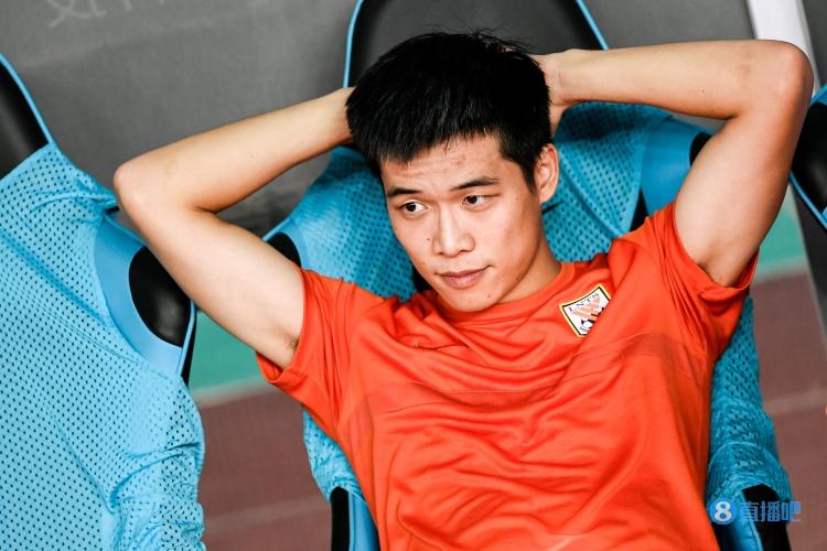 郝伟&段刘愚回应留洋传闻:不太了解,不清楚,不知道