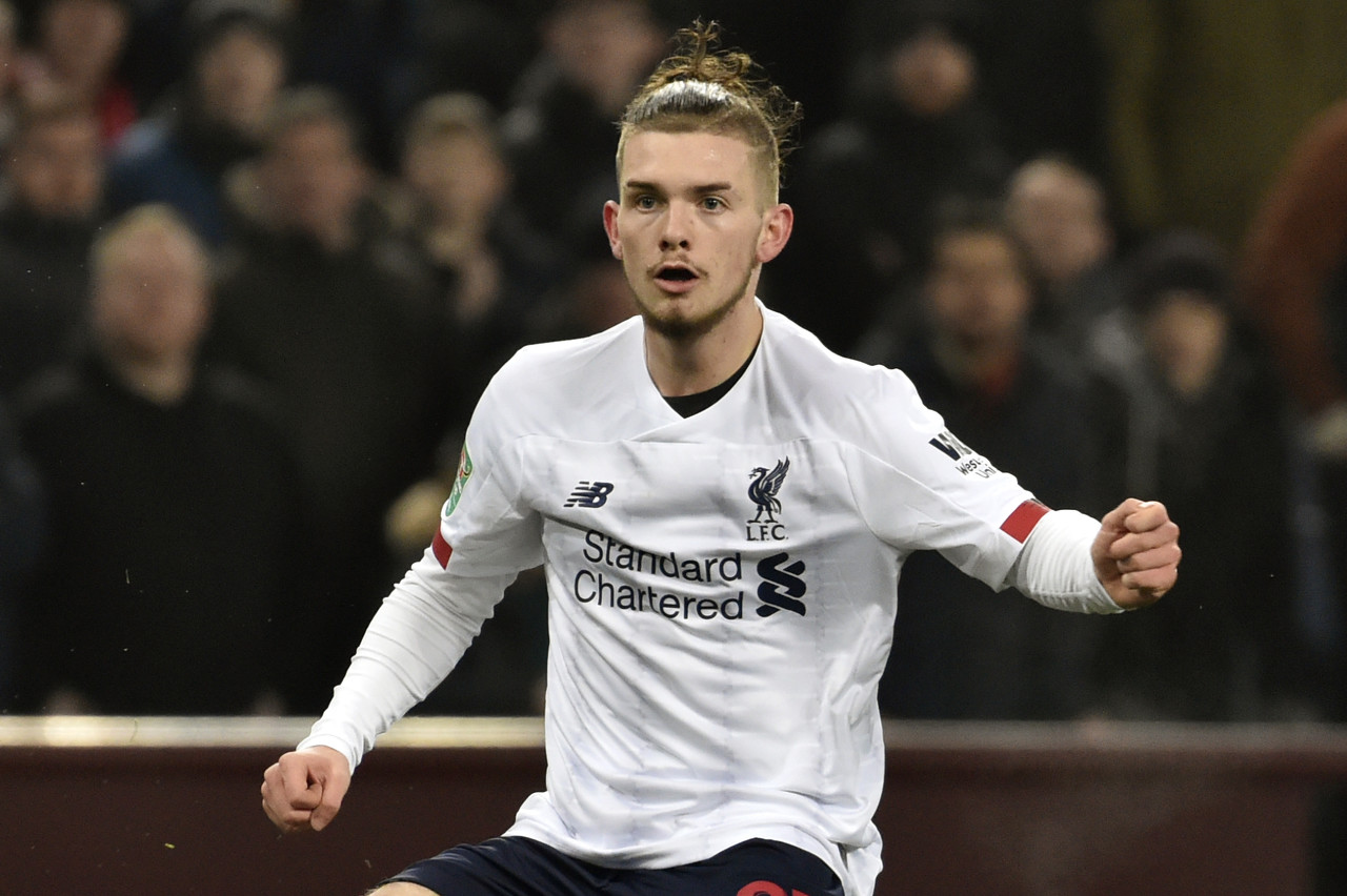 亨德森：埃利奥特首发当之无愧，我认为他把握住了机会