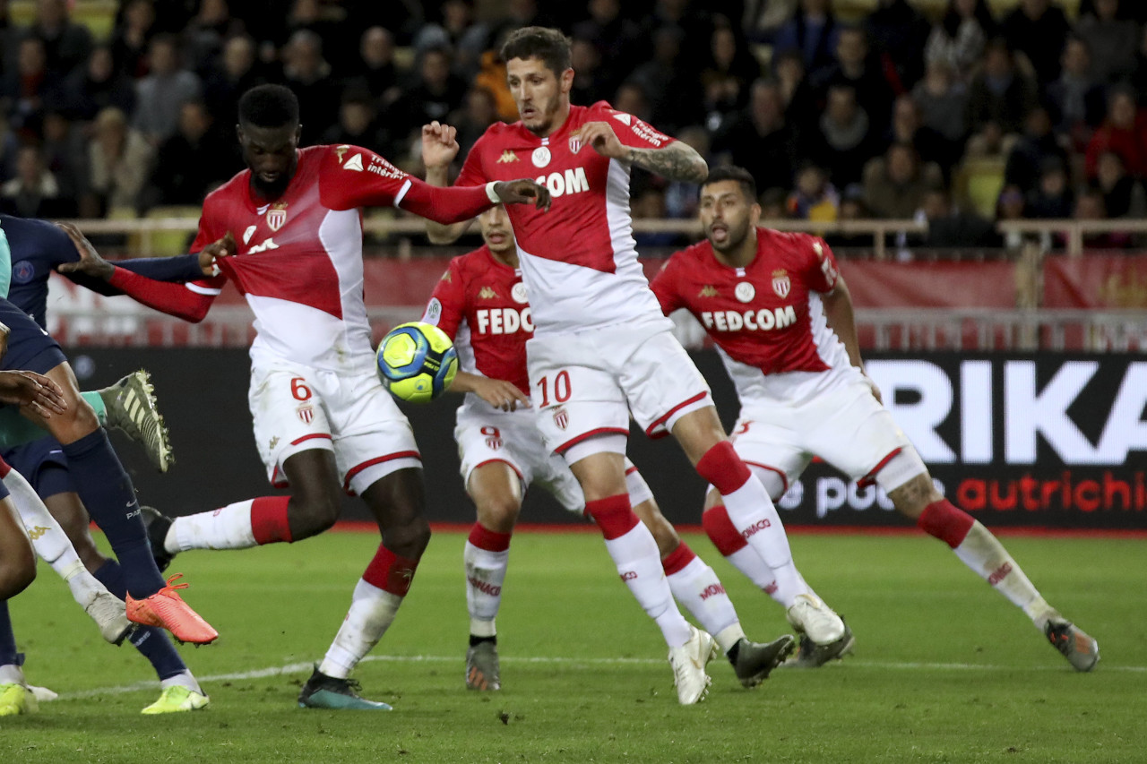 意天空：米兰已与切尔西定日程谈巴卡约科，将与那不勒斯竞争