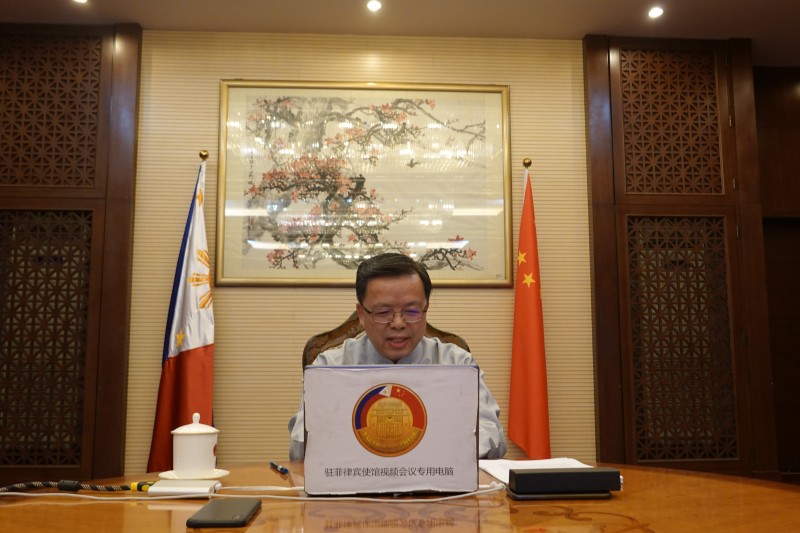 黄溪连大使与菲律宾驻华大使共同参加菲电台访谈节目