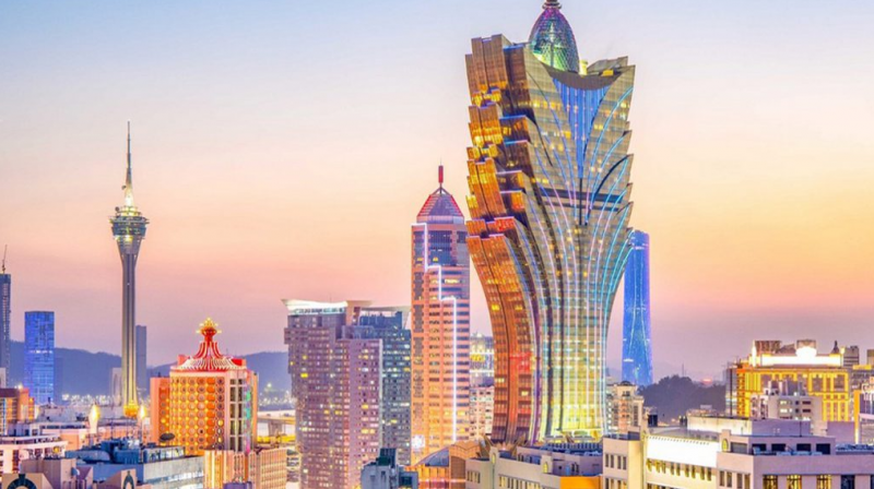 澳门下令关闭部分娱乐场所但赌场仍开放，全民核酸仍在继续