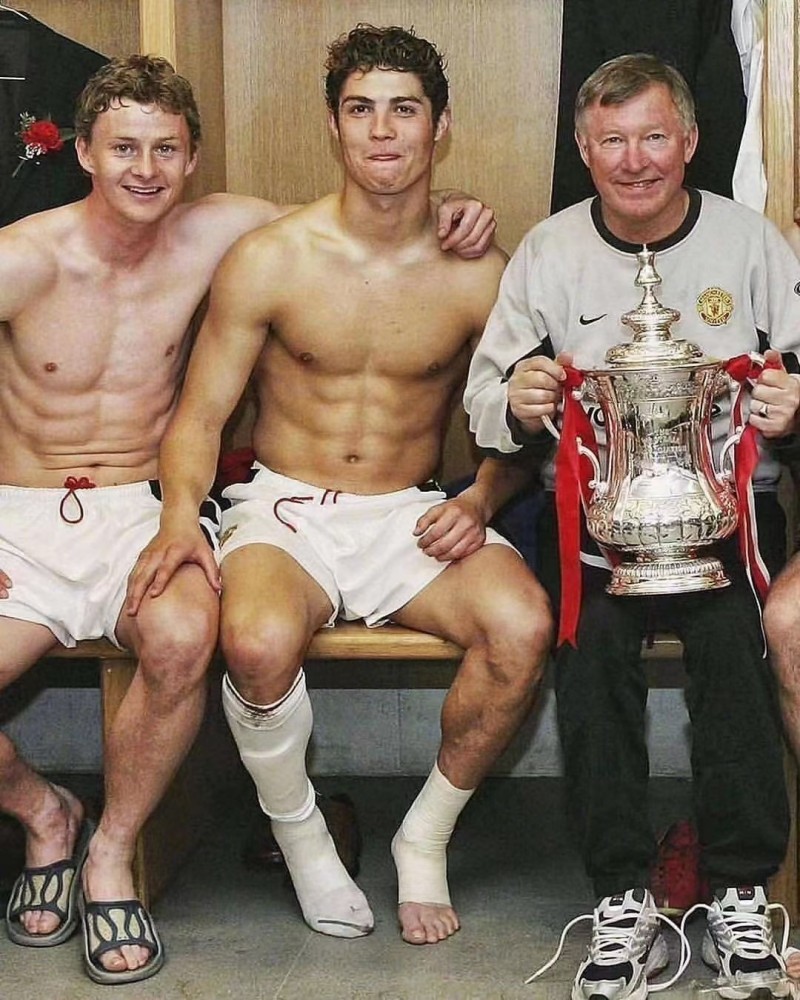 一周热评：我抬遍全世界，签你只用两小时