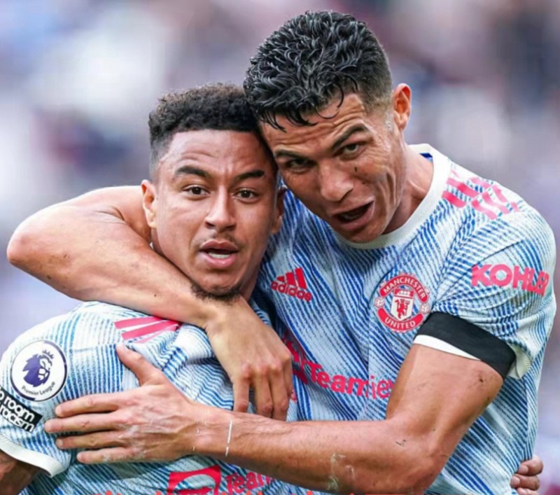 一周热评:伦敦天空是什么颜色?看他的脸色!!