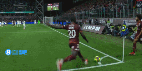 盖耶角球助攻库亚特头球破门,巴黎被梅斯扳平比分