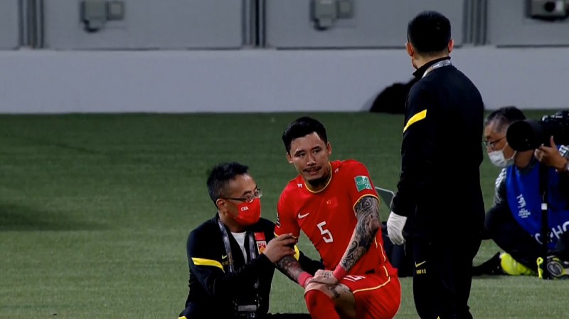 北青：张琳芃腰伤无大碍可及时康复，不影响下一轮出战越南