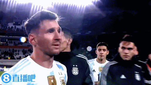 梅西赛后动情落泪:一直梦想美洲杯夺冠,这一庆祝时刻无与伦比