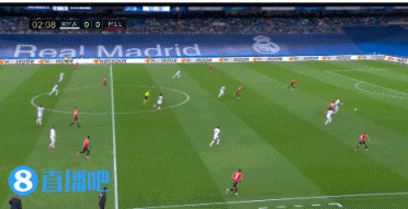 本泽马收获个人皇马生涯西甲200球，本赛季进球数追平巴萨全队