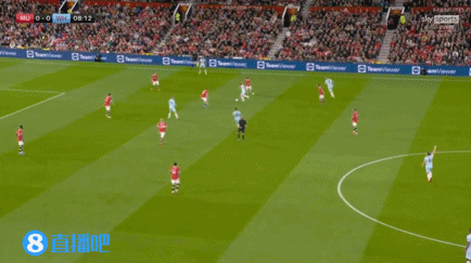 弗雷德里克斯1v3突破后倒三角传中，兰奇尼轻松攻破曼联大门