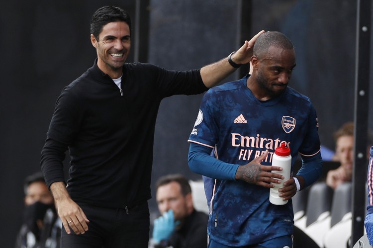 拉卡泽特:看到这么多球迷来看比赛我很意外,想回报球迷的信任