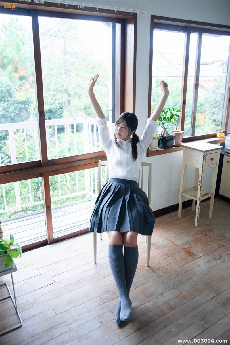 吉田莉樱写真集《雨の土曜日、君に恋した》高清全本 精品