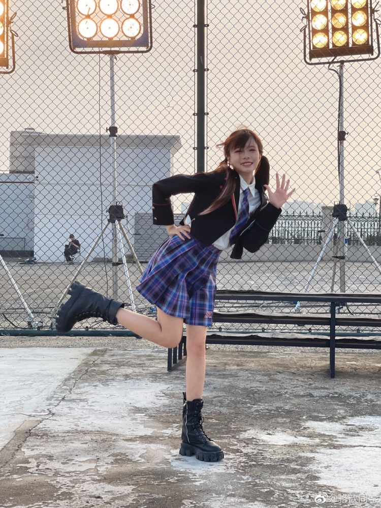 尬子姐玩驼:太阳起了我就起,争做健康小甜饼