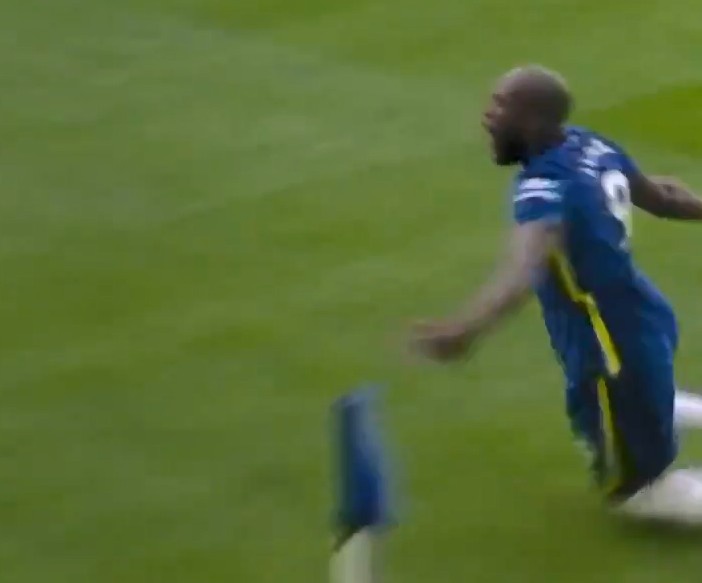 人类低质量滑跪?卢卡库:我再也不用这个庆祝动作了