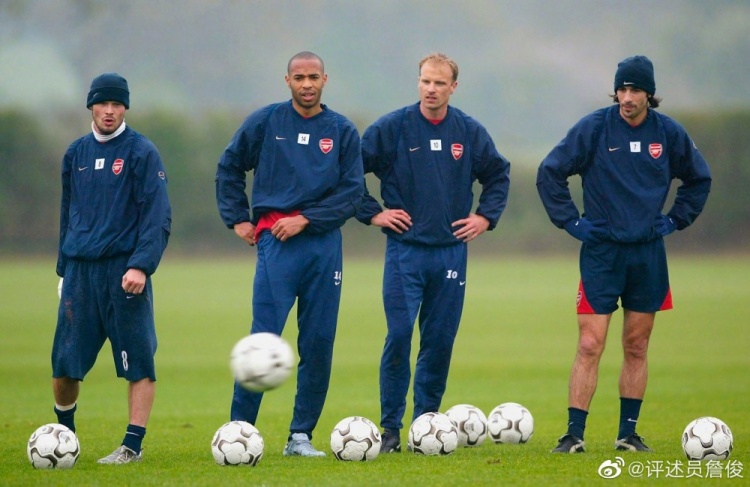 詹俊分享阿森纳四将旧照:我怀念的是绝对炽热